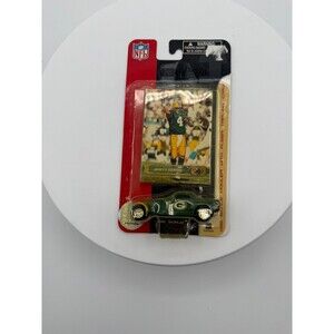 Fleer Packers Die Cast Howler 1:55 Scale with Brett Favre Trading Card Vintage